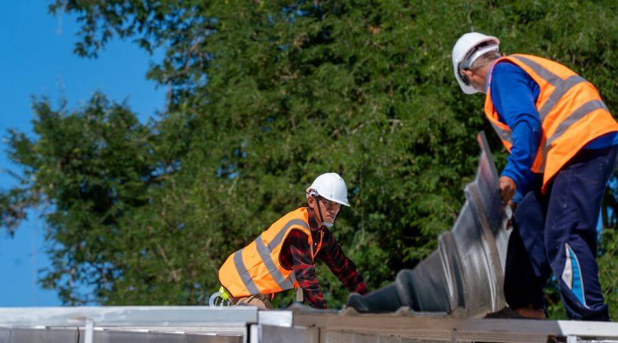 Expert top industrial roofings services in Zenda, KS